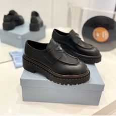 Prada Low Shoes